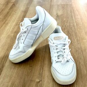 Women’s ADIDAS Cloudfoam Sneakers